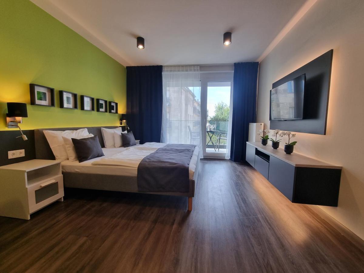 Rivercity Apartment *